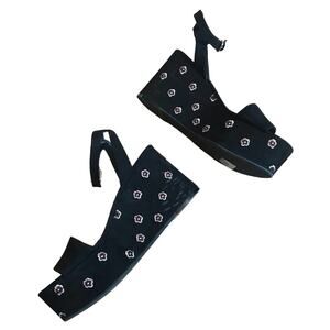 Nine West 9.5M platform flower shoe wedge black